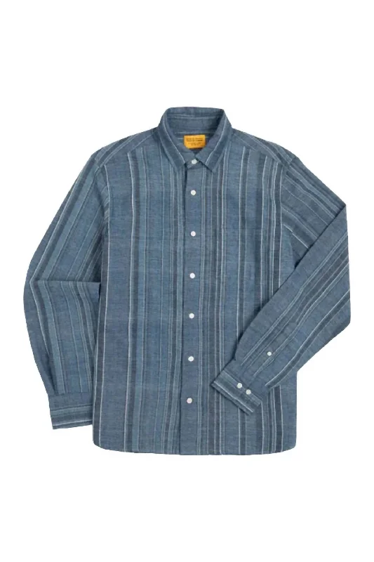 Men's subtle micro-mist shirts-Men's Straight Collar Long Sleeve Shirt In Blue Stripe