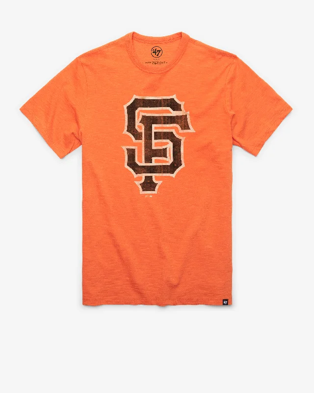 Men’s short-sleeve urn polos-SAN FRANCISCO GIANTS GRIT '47 SCRUM TEE