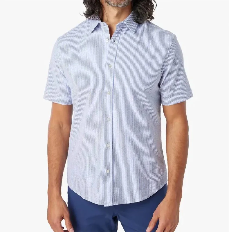 Men's rugged scarp shirts-The Seersucker Shirt In Light Blue Seersucker